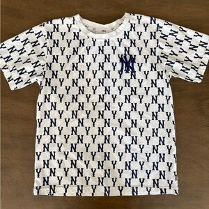 MLB New York Yankees kid’s graphic tee